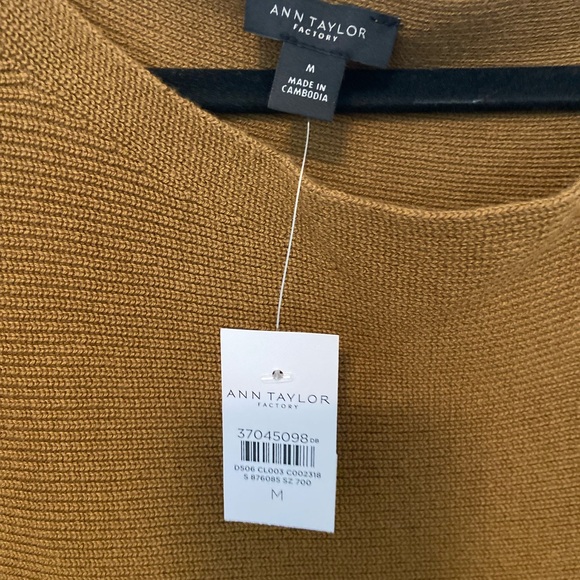 Ann Taylor Tops - Ann Taylor Factory Tan Sweater